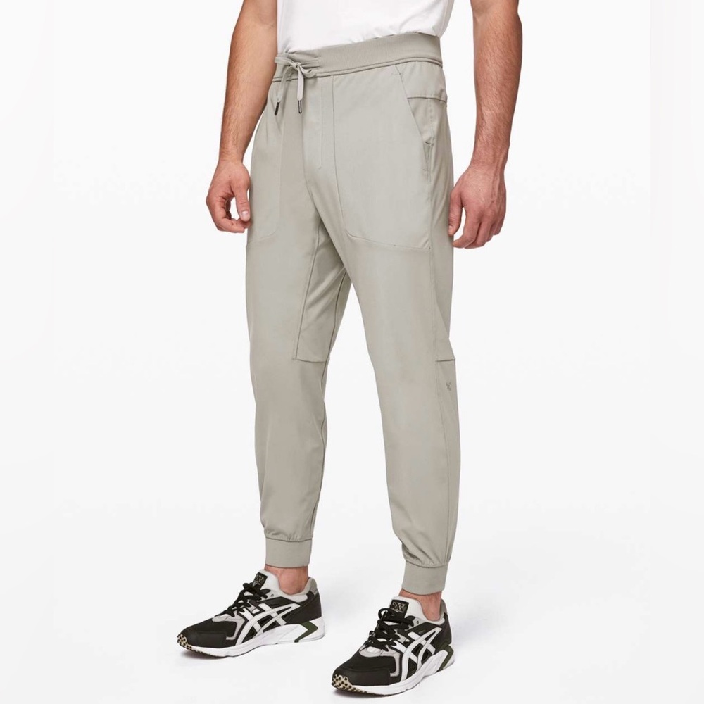 lululemon athletica Men's Light Gray Jogger Sweatpants